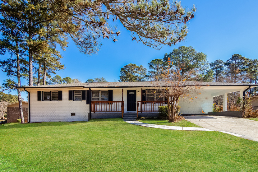 4022 S SHELBY LN DOUGLASVILLE, GA 30135